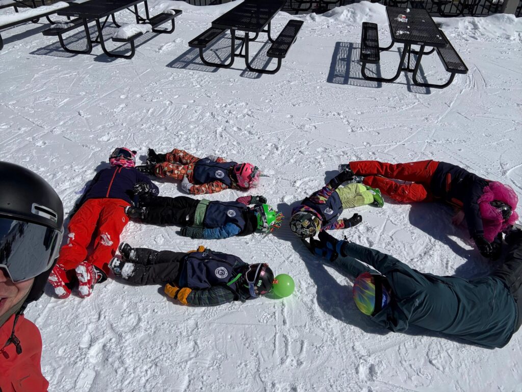 SnowEO kids snow angels